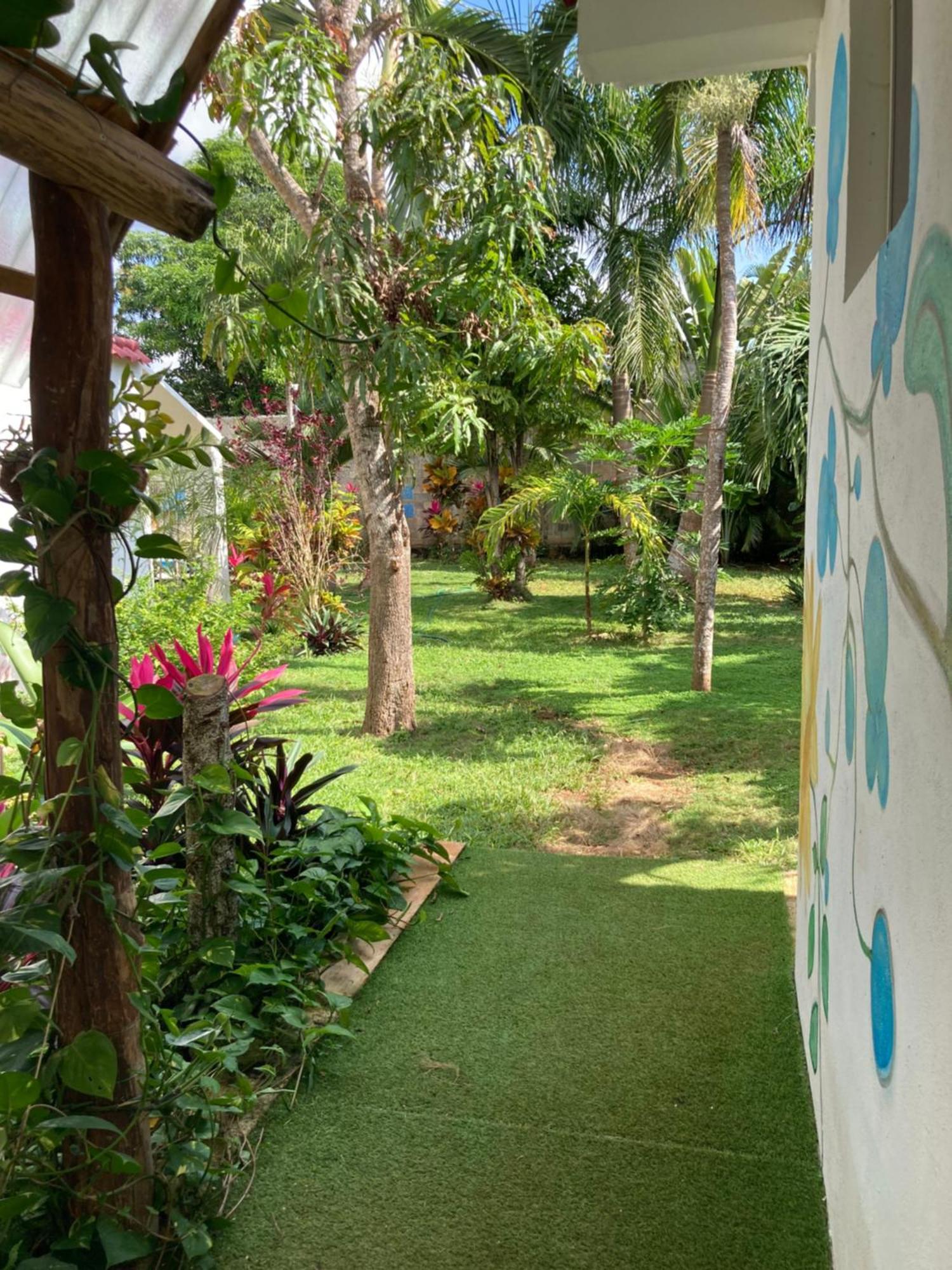 Green Paradise ลีโอนา วิคาริโอ ภายนอก รูปภาพ